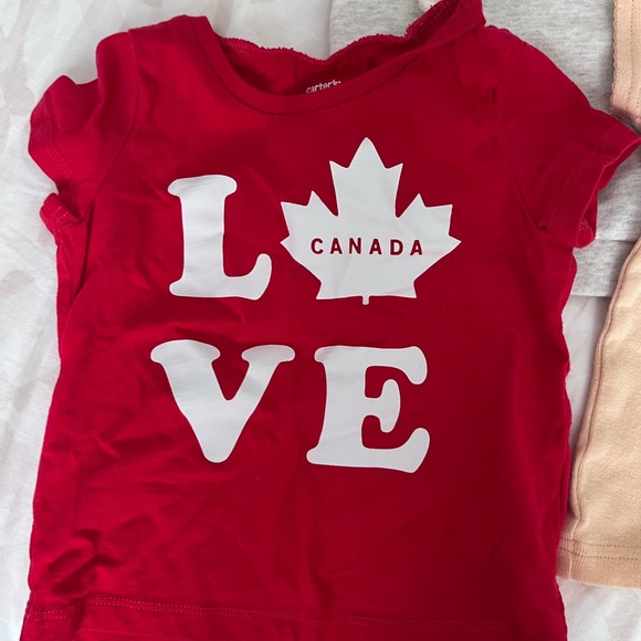 🌻3/25$ Set of 4 baby girl t-shirts - 12 months Carters - Picture 3 of 4